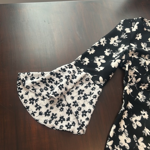 AMERICAN LIVING Women's Celinda Black White Floral Printed Bell Sleeve Dress - Picture 14 of 14